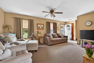 340 Independence Dr, Valparaiso, IN 46383 - Photo 6