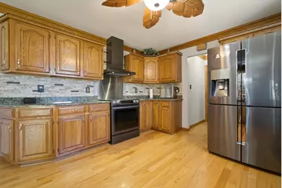 1401 W 95th Place, Crown Point, IN 46307 - Photo 8