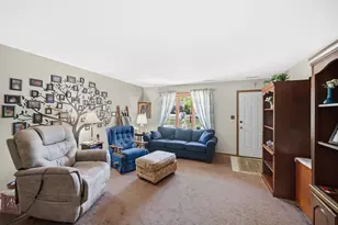 934 Jordan Cir, Schererville, IN 46375 - Photo 8