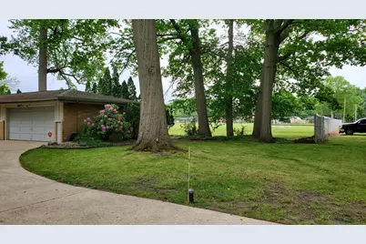 2614 Maple Street, Michigan City, IN 46360 - Photo 2