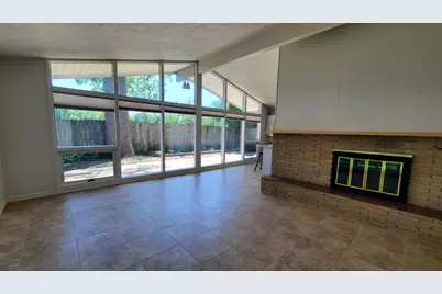 2614 Maple Street, Michigan City, IN 46360 - Photo 6