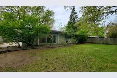2614 Maple Street, Michigan City, IN 46360 - Photo 4