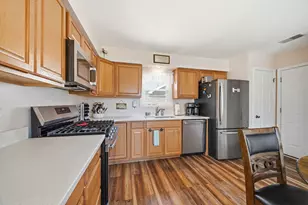 220 Holly Ln, Schererville, IN 46375 - Photo 6
