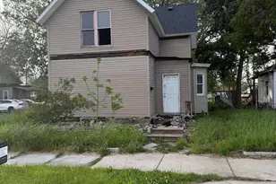 703 W 9th St, Michigan City, IN 46360 - Photo 6