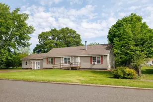 106 W Allen St, Kentland, IN 47951 - Photo 1