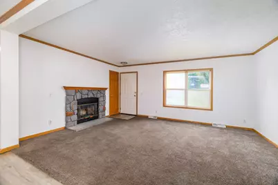 106 W Allen Street, Kentland, IN 47951 - Photo 8