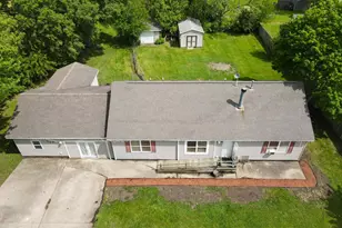 106 W Allen St, Kentland, IN 47951 - Photo 36