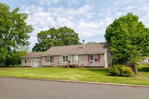 106 W Allen St, Kentland, IN 47951 - Photo 4