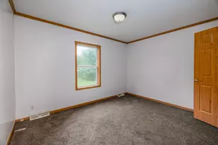 106 W Allen St, Kentland, IN 47951 - Photo 14