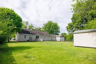 106 W Allen St, Kentland, IN 47951 - Photo 30
