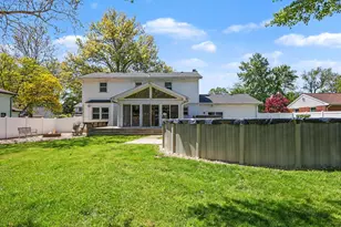 2304 Shannon Dr, Valparaiso, IN 46383 - Photo 30