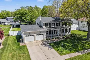 2304 Shannon Dr, Valparaiso, IN 46383 - Photo 34