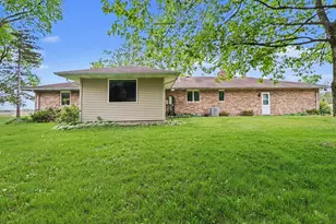 1767 N Cook Ln, Monticello, IN 47960 - Photo 2