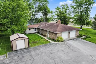 1767 N Cook Ln, Monticello, IN 47960 - Photo 8