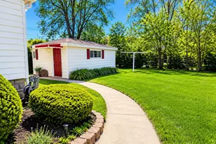 4139 Johnson Ave, Hammond, IN 46327 - Photo 2