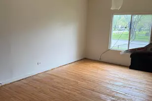 805 Buchanan St, Gary, IN 46402 - Photo 8