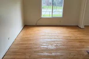 805 Buchanan St, Gary, IN 46402 - Photo 6