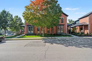 201 N Campbell St, Valparaiso, IN 46385 - Photo 2
