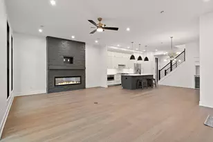 201 N Campbell St, Valparaiso, IN 46385 - Photo 8