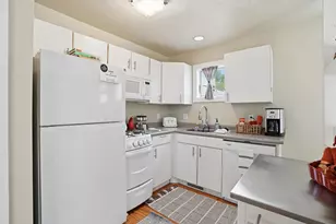 10 Tryon Farm Ln, Michigan City, IN 46360 - Photo 8