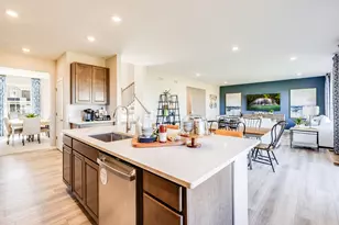 10104 Amberley Ln, Saint John, IN 46373 - Photo 6