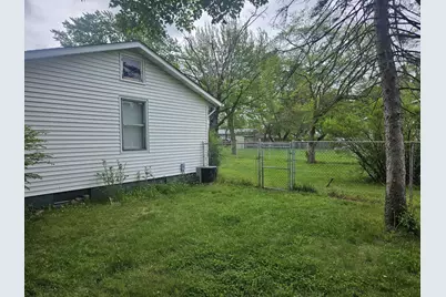 206 E 16th Street, La Porte, IN 46350 - Photo 12