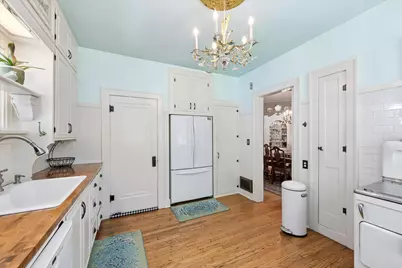 558 Woodlawn Drive, Valparaiso, IN 46385 - Photo 10