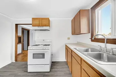 650 119th Street #2, Whiting, IN 46394 - Photo 6
