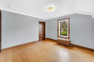 650 119th St, Whiting, IN 46394 - Photo 8