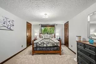 887 N 400 E, Valparaiso, IN 46383 - Photo 28