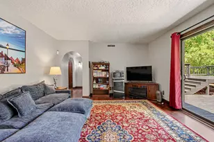887 N 400 E, Valparaiso, IN 46383 - Photo 20