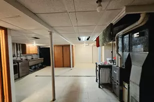 8606 Calumet Ave, Munster, IN 46321 - Photo 12
