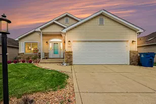 332 Carey Ln, Chesterton, IN 46304 - Photo 1