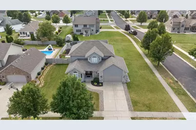 301 E 125th Avenue, Crown Point, IN 46307 - Photo 1