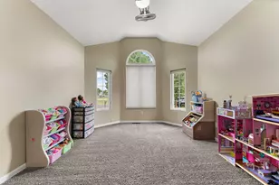 301 E 125th Ave, Crown Point, IN 46307 - Photo 12