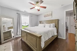 4669 W 73rd Ct, Merrillville, IN 46410 - Photo 6