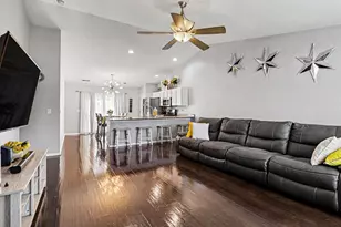 4669 W 73rd Ct, Merrillville, IN 46410 - Photo 2
