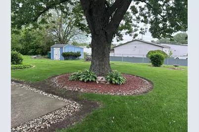 7595 Washington Court, Merrillville, IN 46410 - Photo 6
