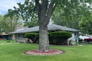 7595 Washington Ct, Merrillville, IN 46410 - Photo 10