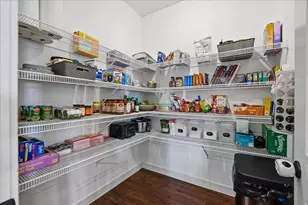 380 E Augustine Dr, Valparaiso, IN 46383 - Photo 16