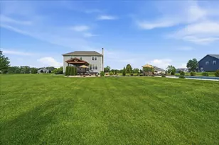 380 E Augustine Dr, Valparaiso, IN 46383 - Photo 46