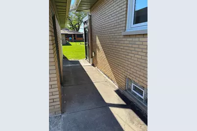 8108 Madison Avenue, Munster, IN 46321 - Photo 10