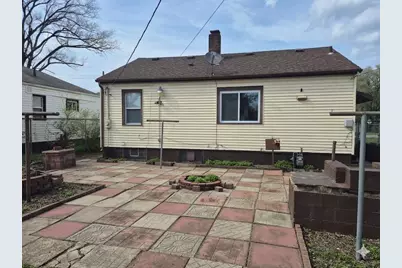 3809 W 11th Avenue, Gary, IN 46404 - Photo 12