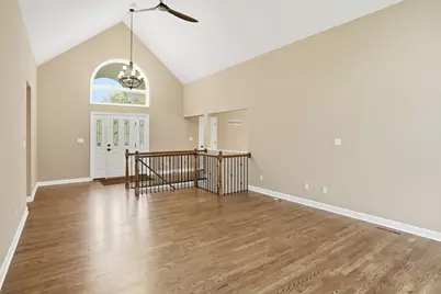 502 W 100 N, Valparaiso, IN 46385 - Photo 6