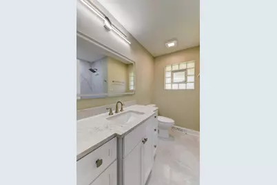 7970 Northcote Avenue, Hammond, IN 46324 - Photo 14