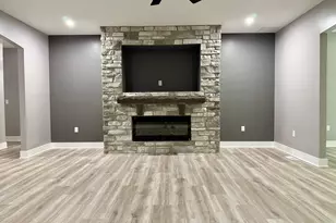 1247 S Roosevelt Rd, Knox, IN 46534 - Photo 4