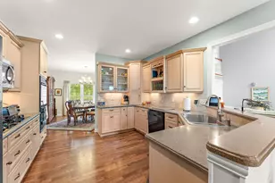 2405 Dickinson Rd, Chesterton, IN 46304 - Photo 20