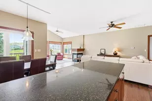 61 N Prairie Parkway, Valparaiso, IN 46385 - Photo 10