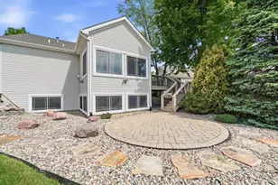 61 N Prairie Parkway, Valparaiso, IN 46385 - Photo 24