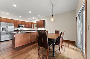 61 N Prairie Parkway, Valparaiso, IN 46385 - Photo 6